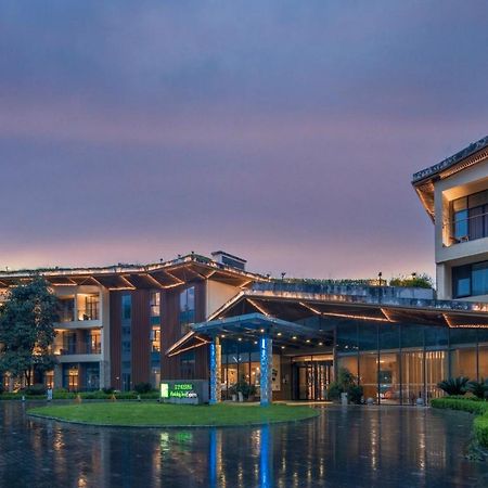 Holiday Inn Express Emei Mountain By Ihg Emeishan Dış mekan fotoğraf