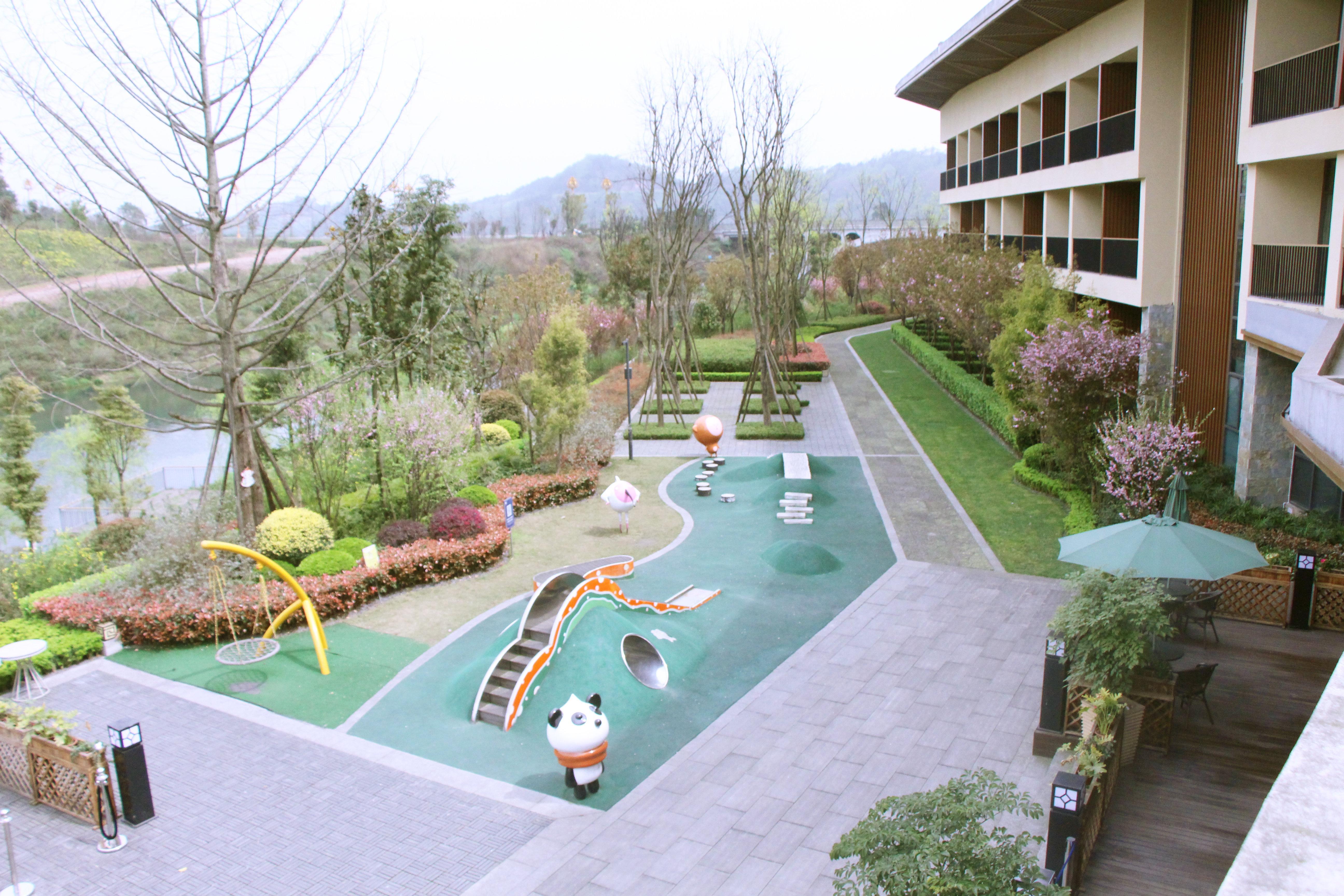 Holiday Inn Express Emei Mountain By Ihg Emeishan Dış mekan fotoğraf