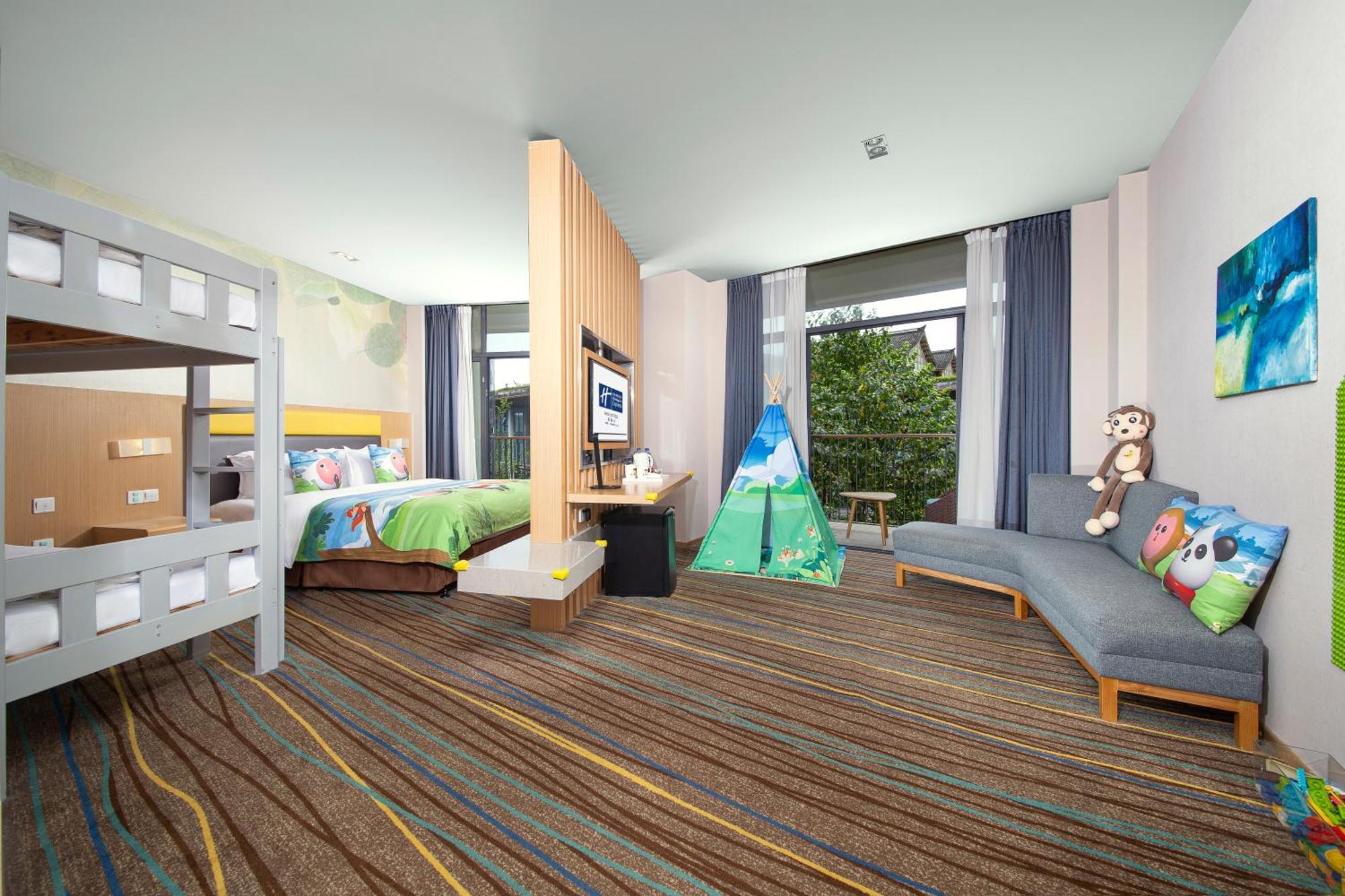 Holiday Inn Express Emei Mountain By Ihg Emeishan Dış mekan fotoğraf