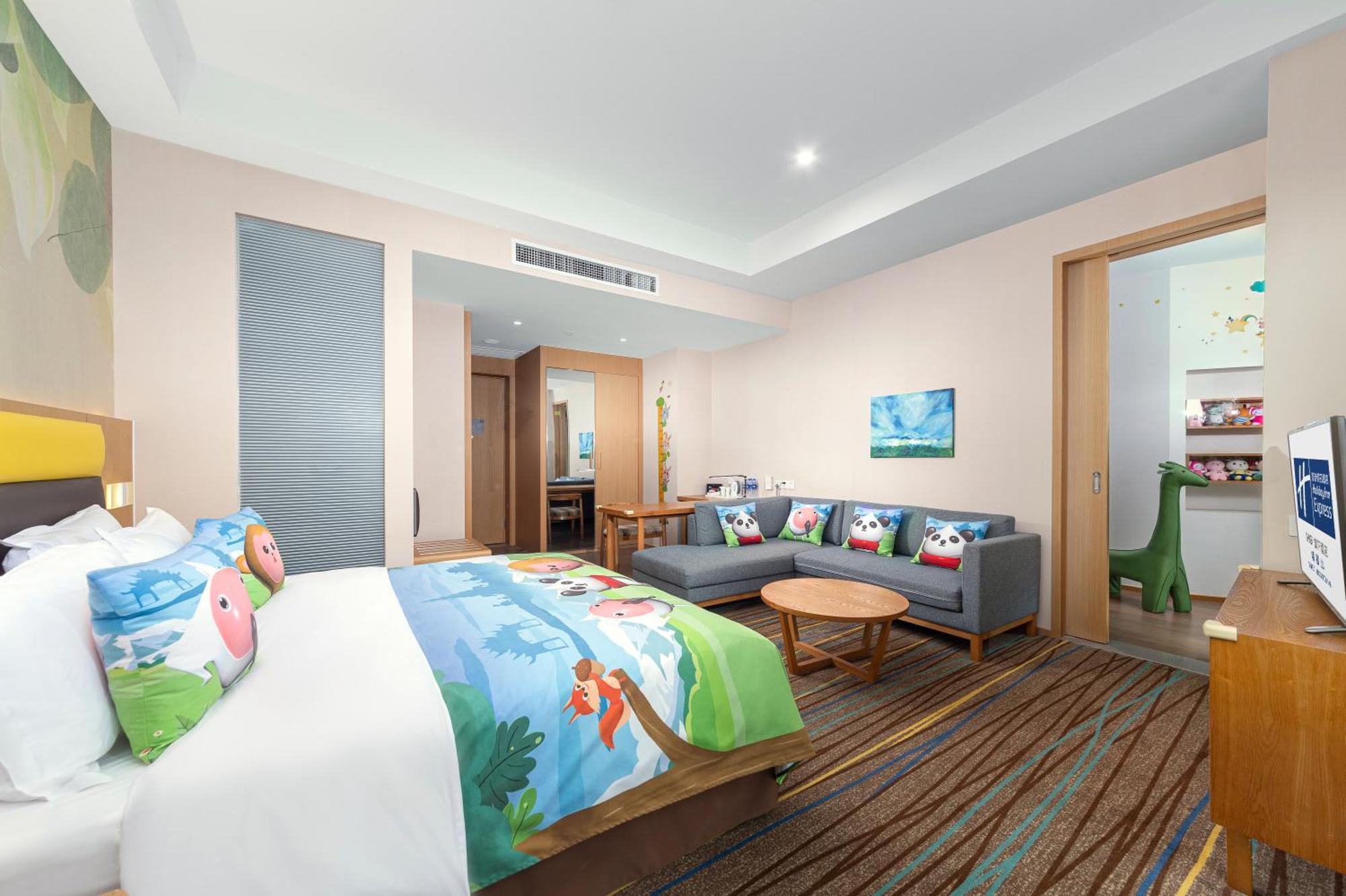 Holiday Inn Express Emei Mountain By Ihg Emeishan Dış mekan fotoğraf
