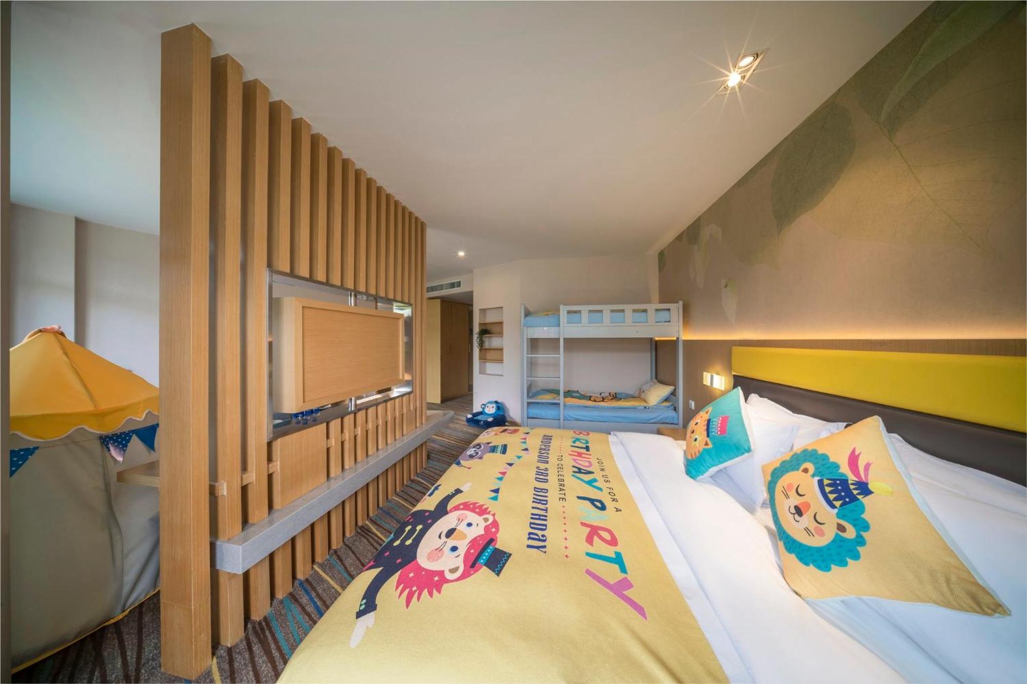 Holiday Inn Express Emei Mountain By Ihg Emeishan Dış mekan fotoğraf