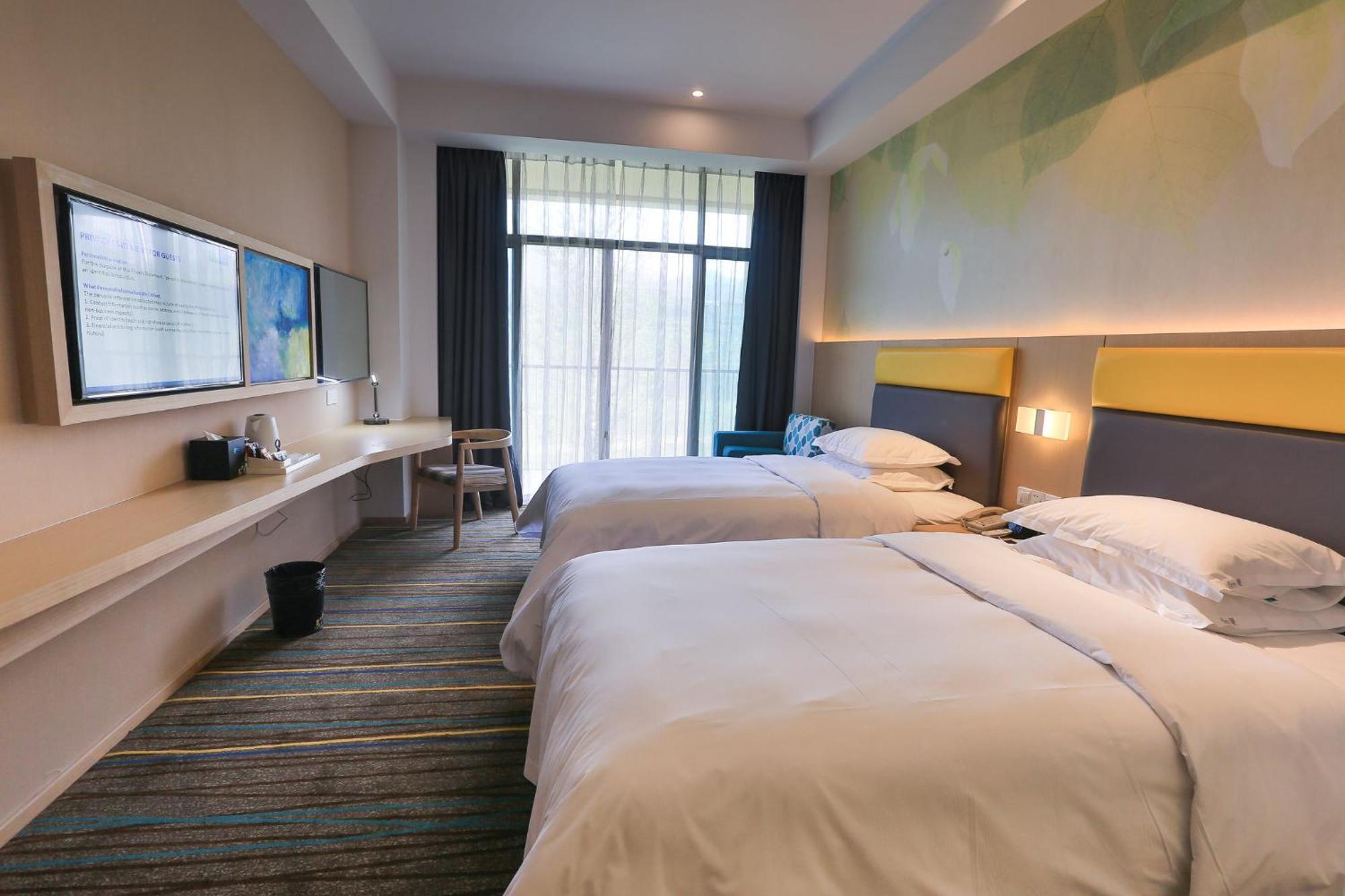 Holiday Inn Express Emei Mountain By Ihg Emeishan Dış mekan fotoğraf