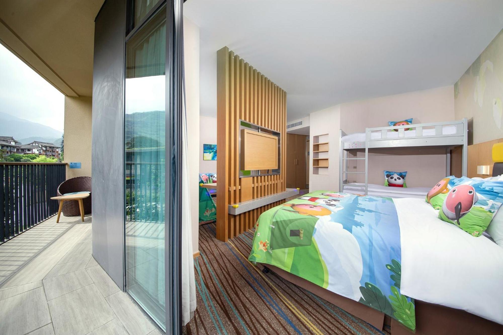 Holiday Inn Express Emei Mountain By Ihg Emeishan Dış mekan fotoğraf