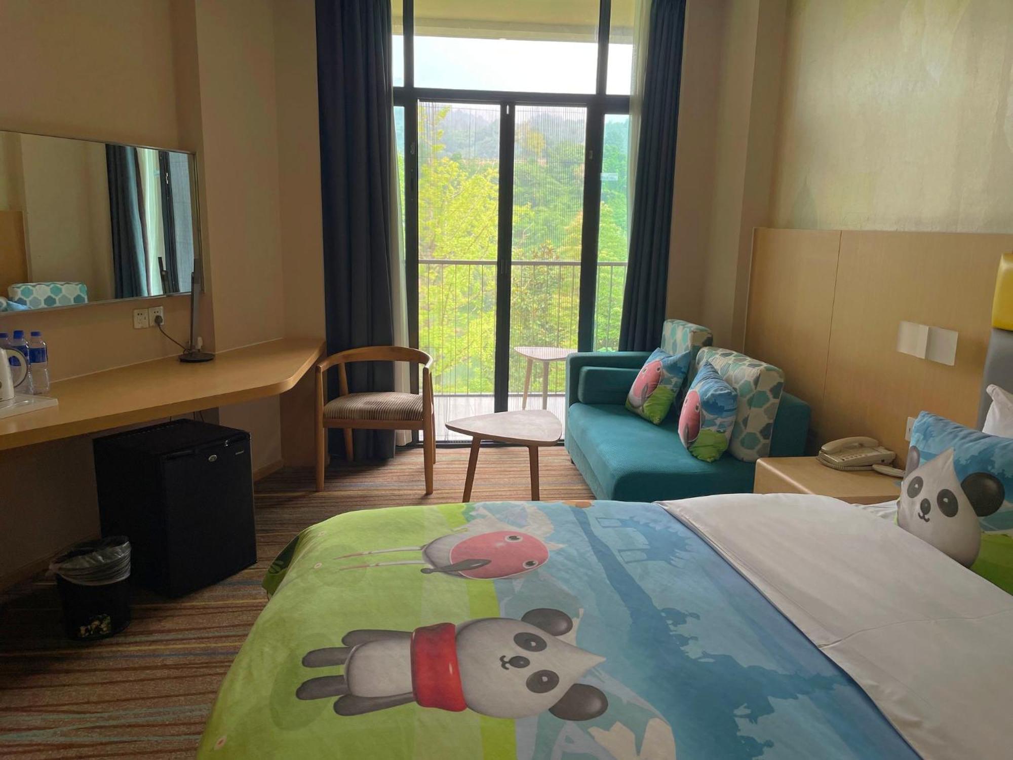 Holiday Inn Express Emei Mountain By Ihg Emeishan Dış mekan fotoğraf