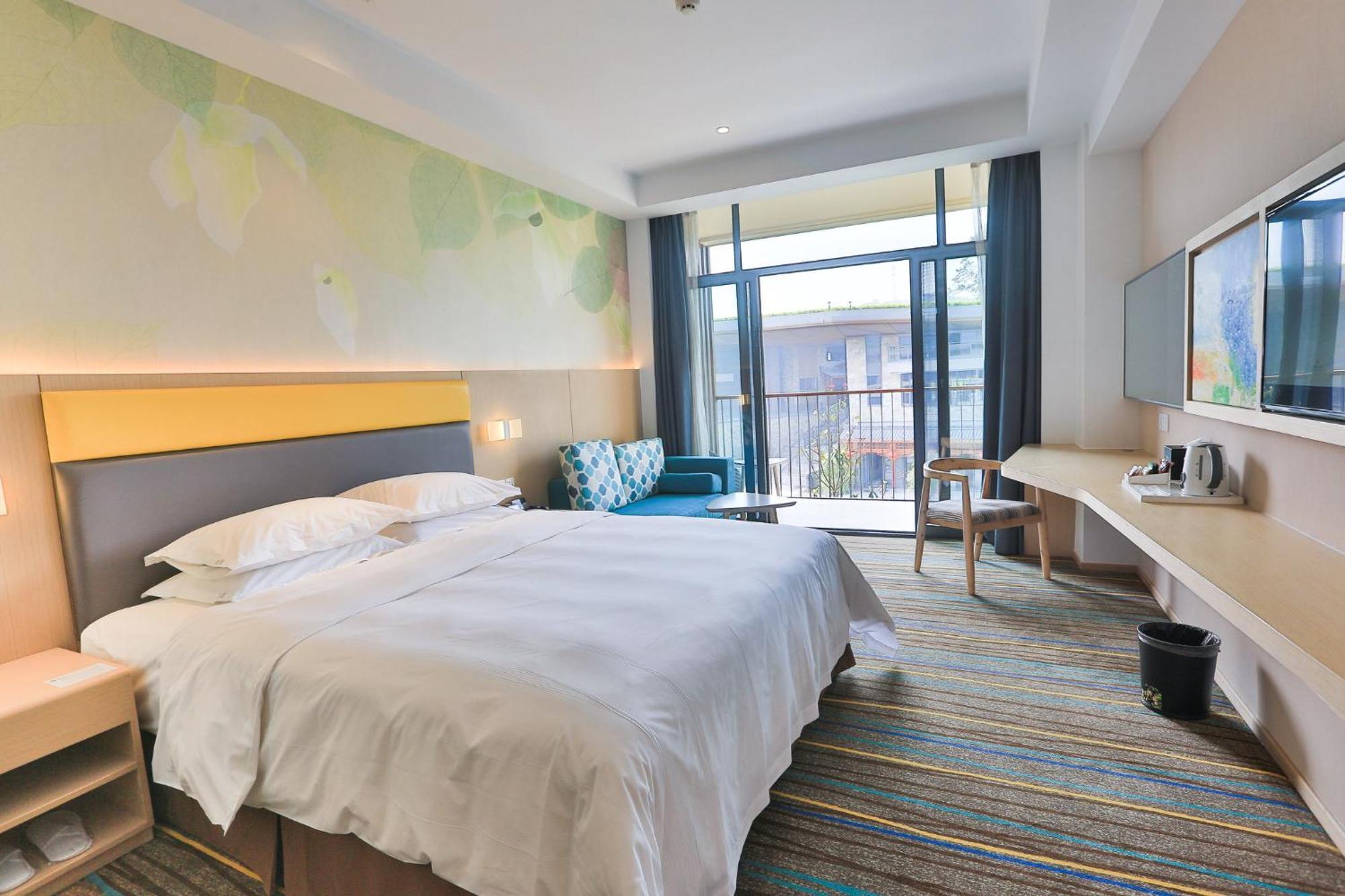 Holiday Inn Express Emei Mountain By Ihg Emeishan Dış mekan fotoğraf